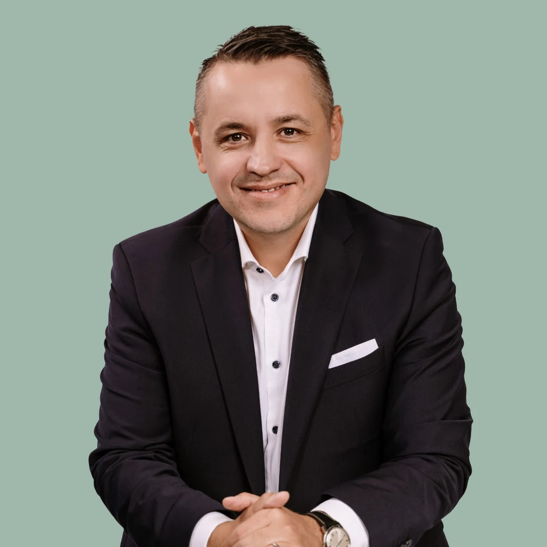 Premium la 90 de lei, nu la 180. Codul vine pe email, nu e afișat aici Constantin Paraschiv